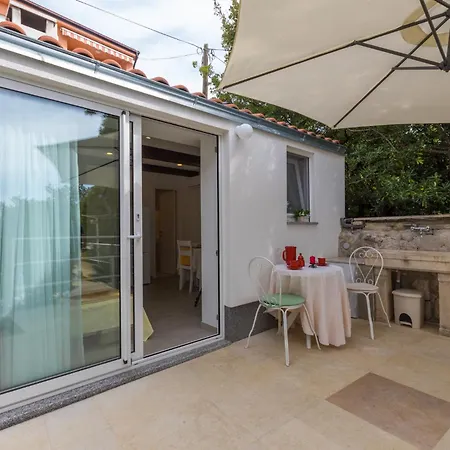 Apartament Ljiljanka *