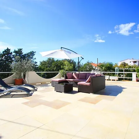 Apartment Ljiljanka *