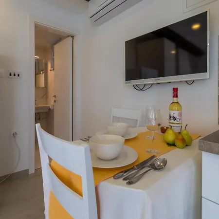 Apartment Ljiljanka